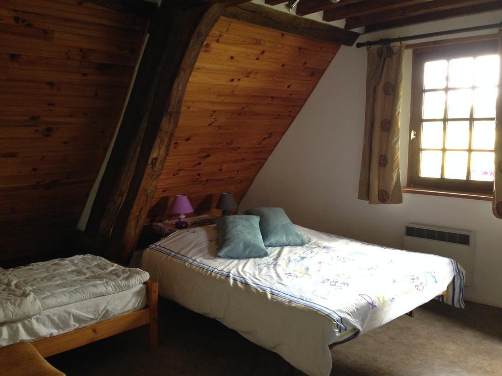 La Baronnie Bed & Breakfast Vieux-Pont Phòng bức ảnh