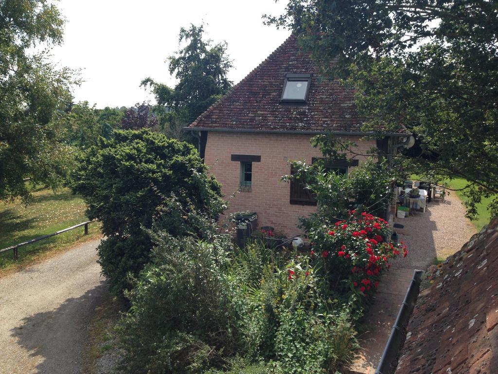 La Baronnie Bed & Breakfast Vieux-Pont Phòng bức ảnh